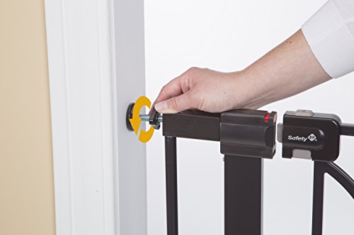 Safety 1st DÃ©cor Easy Install Tall & Wide Baby Gate with Pressure Mount Fastening from Safety 1st