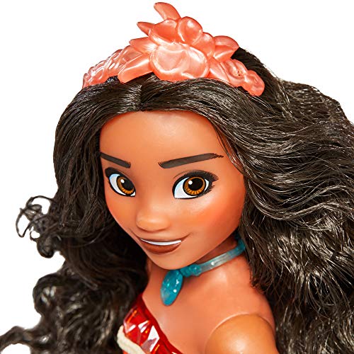 Disney Princess Royal Shimmer Moana Doll, Fashion Doll with Skirt and Accessories, Toy for Kids Ages 3 and Up from Hasbro