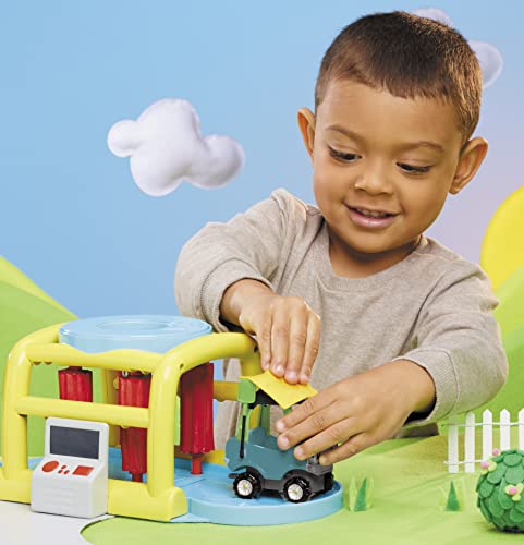 Let's Go Cozy Coupeâ¢ Color Change Carwash with Push and Play Vehicle for Kids Boys Girls 3 and up by MGA Entertainment