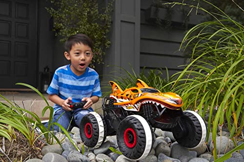 Hot Wheels Monster Trucks, Remote Control Car, Monster Truck Toy with All-Terrain Wheels, 1:15 Scale Unstoppable Tiger Shark RC from Mattel