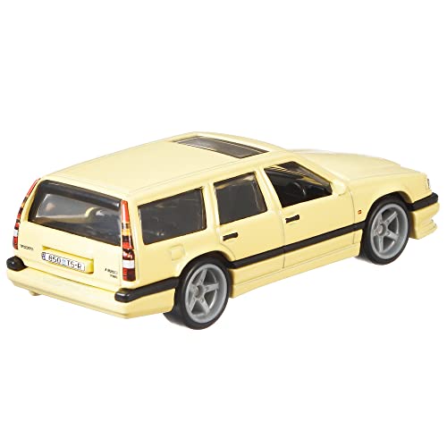 Hot Wheels Car Culture Circuit Legends Vehicles for 3 Kids Years Old & Up, Premium Collection of Car Culture 1:64 Scale Vehicles by Mattel