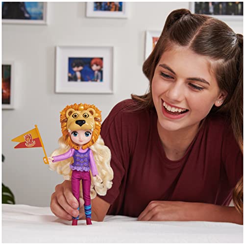 Wizarding World Harry Potter, 8-inch Luna Lovegood Gift Set with 2 Outfits, 5 Doll Accessories, Kids Toys for Ages 5 and up from Spin Master