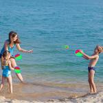 Qrooper Kids Toys Toss and Catch Game Set, Ball Sports Games with 4 Paddles 4 Balls and 1 Storage Bag, Classic Outdoor Games, Beach Games, Yard Games Suitable for Kids Gift Ideal (Blue) by Qrooper