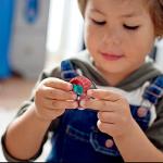 Orbit Ball Toy, Fidget Cube Puzzle Ball Spinning Toy, Track Infinite Flip Change Puzzle Games Novelty Creative Stress Relieve Toys for Kids Children Adults (1, Red) by WUQID