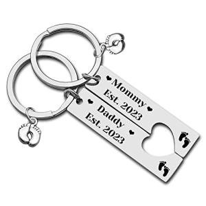 New Parent Gift Keychain Pregnancy Announcement Gifts Daddy and Mommy Est 2022 First Time Pregnancy Gifts for Mom Dad To Be Baby Shower Parents to be Gifts New Mom Jewelry First Time Dad Gift from Dabihu
