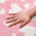 Duraaamo Valentines Bathroom Rug 16 x 24 Inch Pink Love Heart Tufted Bath Mat Decoration Absorbent Non Slip Rectangle Anniversary Wedding Mat Floor Doormats Rugs for Bathroom Living Room Home Decor