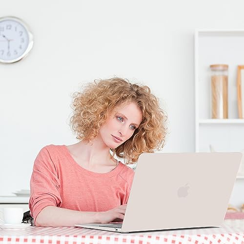 G JGOO MacBook Air 13" Case with Accessories