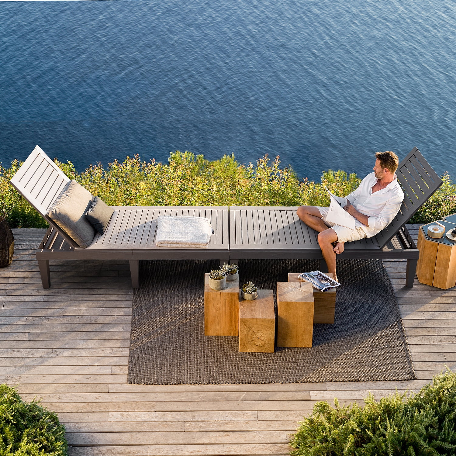 Set of 2 Adjustable Outdoor Chaise Lounge Chairs