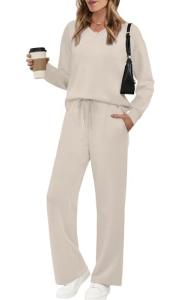 Comfy Women's 2-Piece Travel Lounge Set