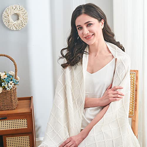 Soft Knitted Tassel Throw Blanket in Off White