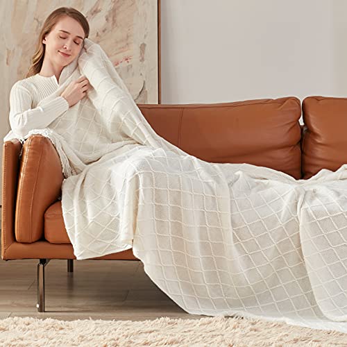 Soft Knitted Tassel Throw Blanket in Off White