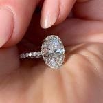 Elegant 3CT Oval Cut CZ Engagement Ring