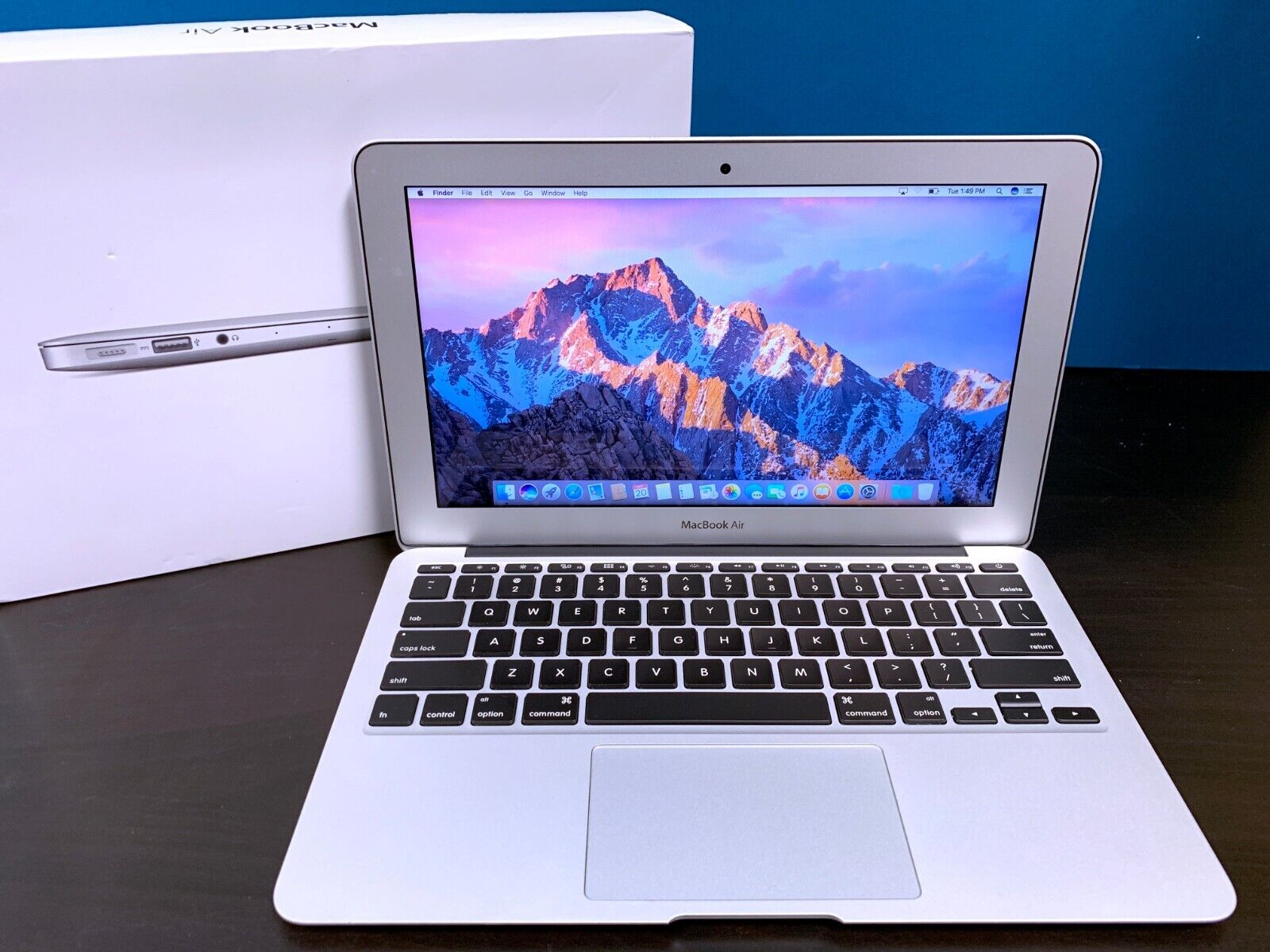 Apple MacBook Air 11" Laptop, Intel Core i5