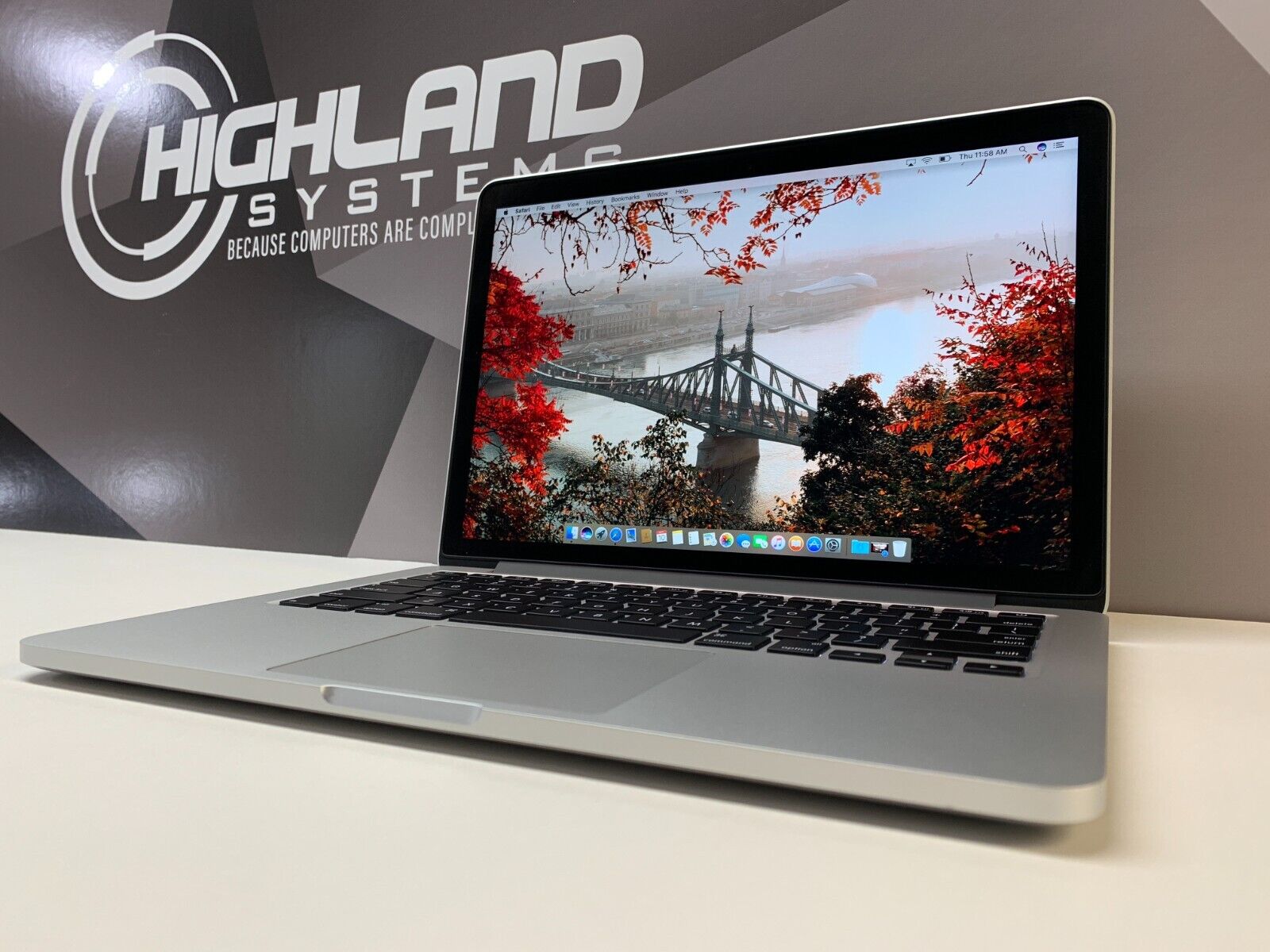 Apple MacBook Pro 13" i7 16GB RAM 512GB SSD