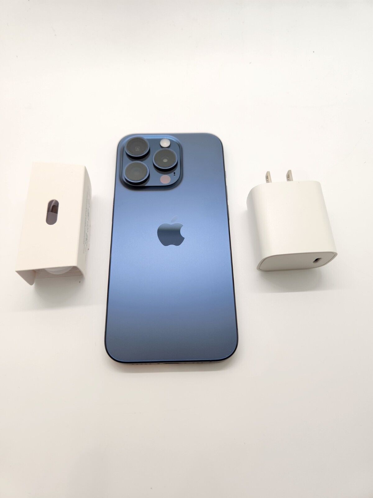 Apple iPhone 15 Pro 128GB Unlocked E-SIM