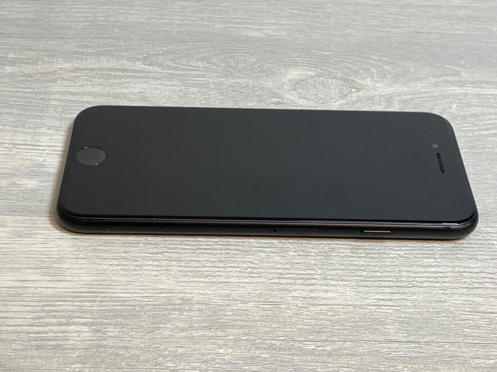 Apple iPhone SE 2nd Gen - Unlocked Options Available