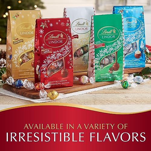 Lindt LINDOR Milk Chocolate Truffles Gift Box