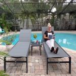 PURPLE LEAF Extra Large Outdoor Chaise Lounge 2 Pieces Aluminum Patio Lounge Chair with Wheels Reclining Chair for Patio Pool Beach Sunbathing Grey Oversized Lounger