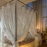 SCMTYWCQ Elegant Lace Princess 4 Corner Post Mosquito Net Romantic for Girls Women Bed Curtain Canopy for Adults Wedding Bedroom Kids Rooms Decoration (Beige-White-1, Queen)