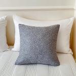 OSVINO Solid Bed Runner Microfiber Simple Bedding Protector Lightweight Durable Bed End Scarf for Wedding Hotel Room, Light Gray, King