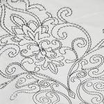 Damask 4-Piece Reversible Bedspread Set, White Queen