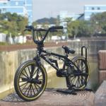 Ailejia Mini Metal Finger Bike Extreme Sports BMX Finger Bicycle Toys Game Set for Kids and Adults, Metal Bike Model Collections Decoration (BMX Black)