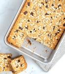 Nordic Ware 9x13 Covered Cake Pan