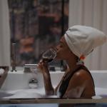 Empava 67" x 30" Whirlpool Bathtub with Light,750W Acrylic Jetted Tub,Hydro massage with Chromatherapy,11 Jets,3-Side Apron,67 Gallons,ETL Certified