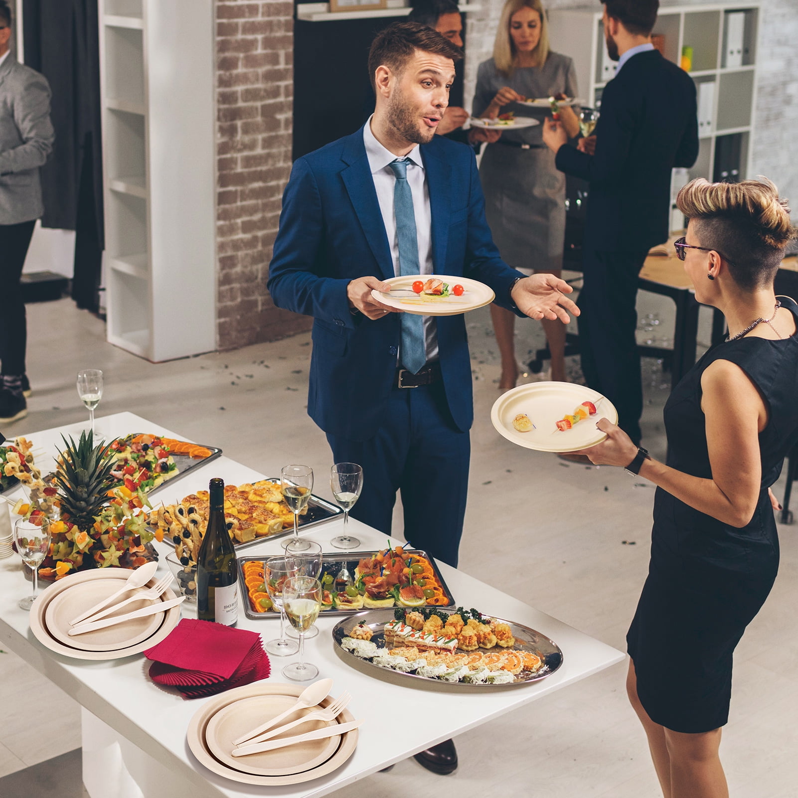 250-Piece Eco-Friendly Disposable Plate Set