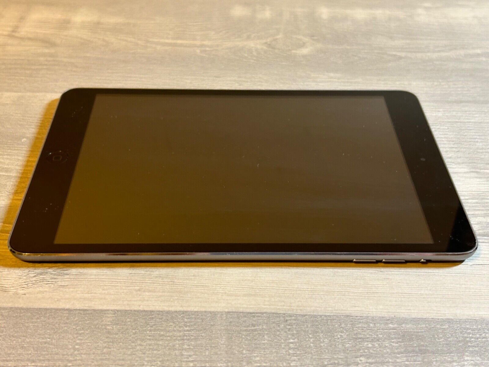 Apple iPad Mini 1st Gen Wi-Fi + Cellular