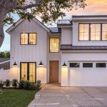 Vintage Outdoor Gooseneck Barn Light Fixture