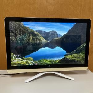 HP All-in-One 24”, 8GB Ram, 1TB, WiFi, AMD 2.20 GHz, Win 10