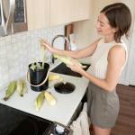 Smell-Proof Kitchen Compost Bin - Easy to Clean