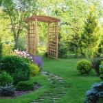 Cedar 6-Foot Pagoda Arbor Garden Trellis