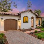 WIHTU 2-Pack Dusk to Dawn Outdoor Wall Lights, Sensor Exterior Light Fixtures, Porch Lights, Black Waterproof Wall Sconces, Outside Lighting for Garage, Front Door