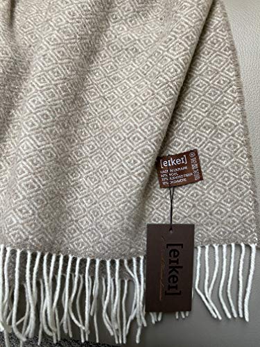 Eikei Lightweight Minimalist Afghan-Style Merino Blanket