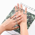 Sterling Silver Claddagh Heart Ring with Emerald