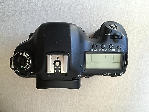 Canon EOS 5D Mark III 22.3 MP Full Frame CMOS with 1080p Full-HD Video Mode Digital SLR Camera (Body)