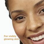 Simple Protect 'N' Glow Express Glow Clay Polish Cleanser leaves skin naturally glowing for expert facial skin care 150 ml