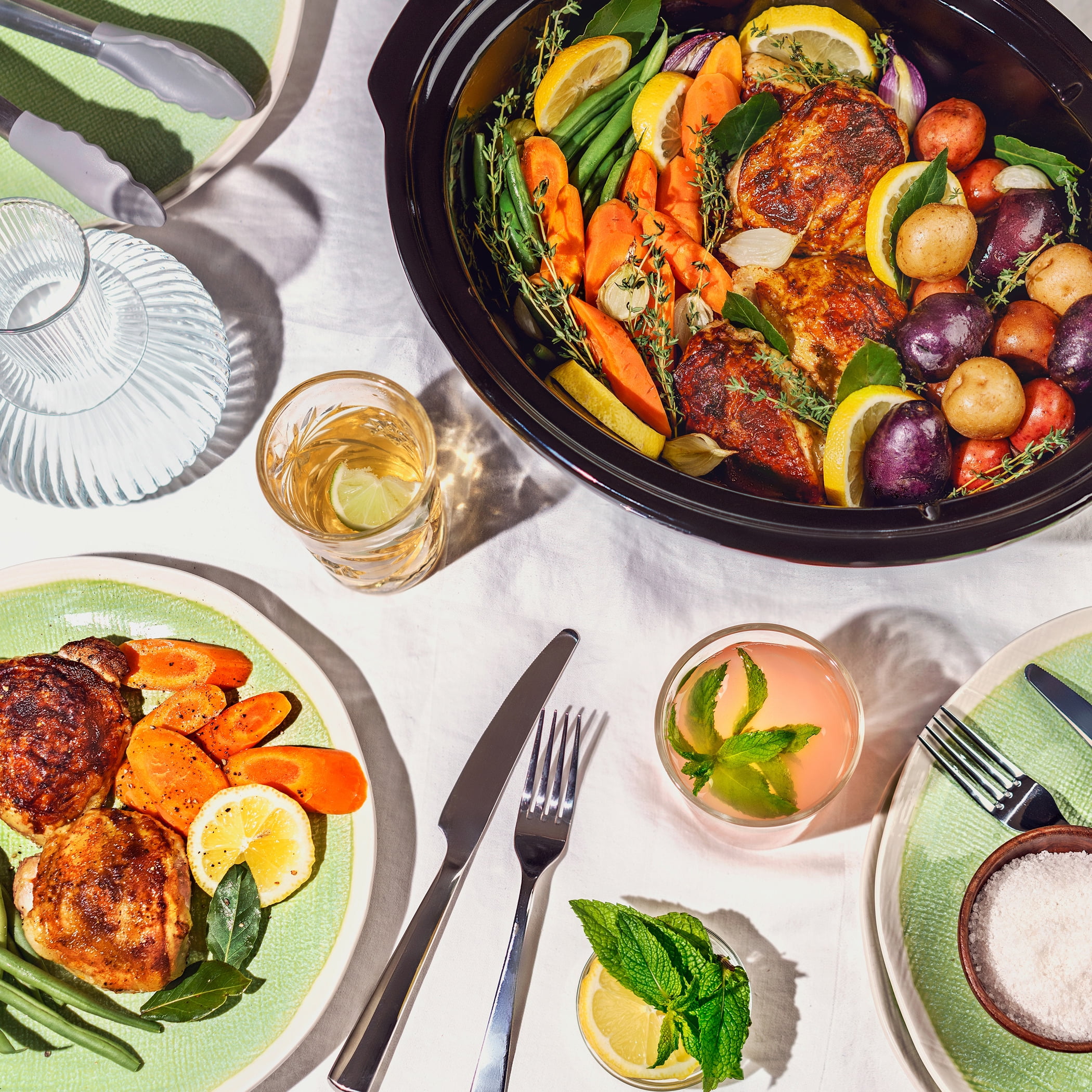 Drew Barrymore 6 Quart White Programmable Slow Cooker