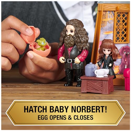Hagrid's Hut Playset with Figures and Accessories