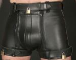 MEN'S LEATHER RESTRAINTS CHASTITY SHORTS+ PADLOCKS BLUF/BONDAGESHORTS USA STOCK