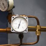 2Pcs Copper Pipe Coupling Adapters Kit | No-Weld HVAC AC Refrigeration Flare Fittings with Flare Nuts | Corrosion-Resistant Air Conditioning Repair Connectors for Gas (1/4" & 3/8")