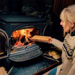 75L HARDWOOD Longer Burning Kiln Dried Logs 3 x 25L Nets, Ideal for Open fires, Fire Wood, Hot Wood Burning Stoves, BBQ's, Log Burners, Camping Fires, Fire Pits & Pizza Ovens (3 x 25L)