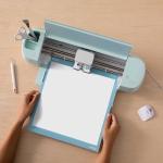 Cricut Value Vinyl | 30.5 cm x 3 m (12" x 10 ft) | Self Adhesive Permanent Vinyl for All Cricut Cutting Machines | White