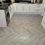 EasyFloor© Self Adhesive Floor Tile Vinyl Flooring Washed Grey Wood Effect Peel and Stick Tile 15X90cm 35pcs Wooden Flooring for Kitchen Living Room and Bathroom Floor Planks