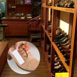 Suede & Sneaker Shoes Cleaning Eraser Matte Leather Shoes Care Whitening Velvet Leather Revitalizer & Stain Remover Tool