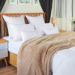 Utopia Premium Bed Set with 2 Sleeping Pillows