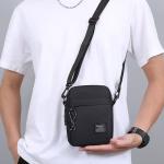 Men's bag, available in single shoulder or cross-body design, suitable for daily use during school. Made of nylon material.