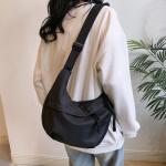 New style crossbody handbag for women, fashionable mini street small shoulder bag, lightweight and single-shoulder design.